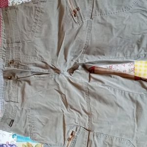 Kuhl cargo shorts 12 inch inseam